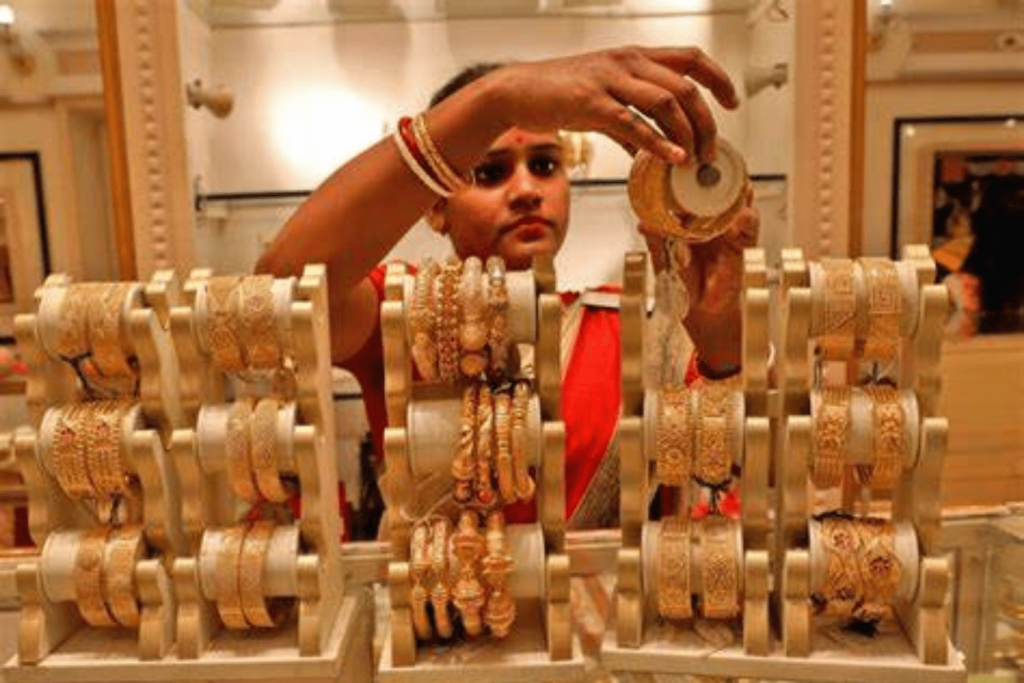 Gold and silver prices today on 25-05-2024: Check latest rates in your city.