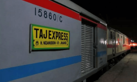 Taj Express fire news: Massive fire breaks out in 4 coaches of Taj Express in Delhi,