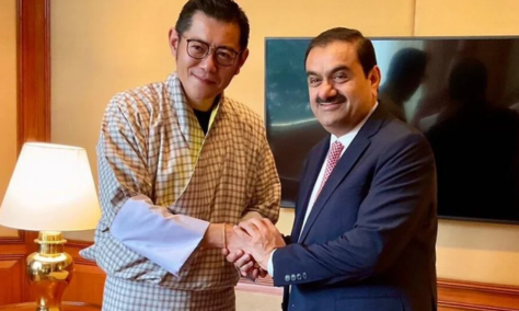 Gautam Adani meets Bhutan King और प्रधानमंत्री शेरिंग तोबगे से मुलाकात की; गेलेफू माइंडफुलनेस सिटी मास्टरप्लान, 570 मेगावाट हाइड्रो प्लांट समेत कई योजनाओं पर चर्चा हुई.