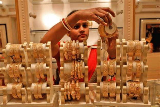 Gold Price Today: See How Much Yellow Metal Will Cost In Mumbai, Delhi, Noida, And Other Big Cities On May 9,आज सोने की कीमत: 9 मई को मुंबई, दिल्ली, नोएडा और अन्य प्रमुख शहरों में पीली धातु की कीमत देखें